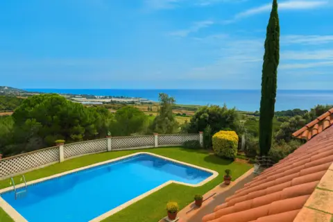 Casa en Turó D´Onofre Arnau