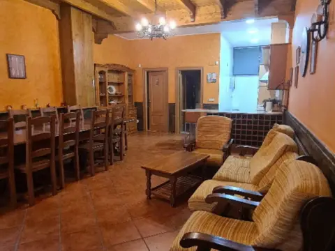 Local comercial en Cascajos-Piqueras