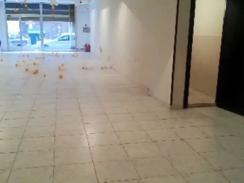 Local comercial en calle del Doctor Múgica