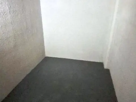 Almacén en Avenida de Burgos