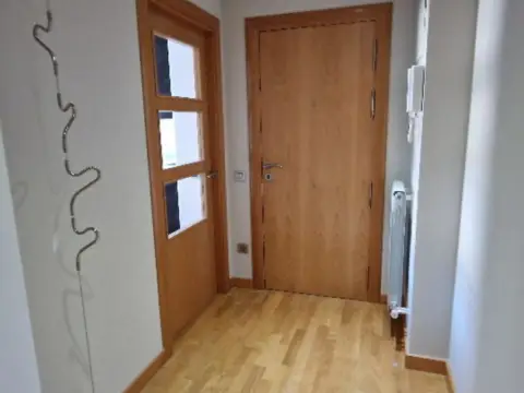 Piso en Universidad-Los Lirios