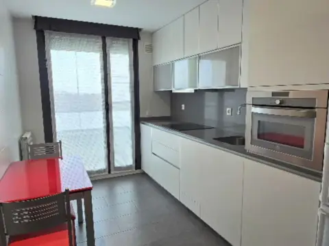 Piso en Portillejo-Valdegastea