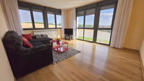 Piso en Portillejo-Valdegastea