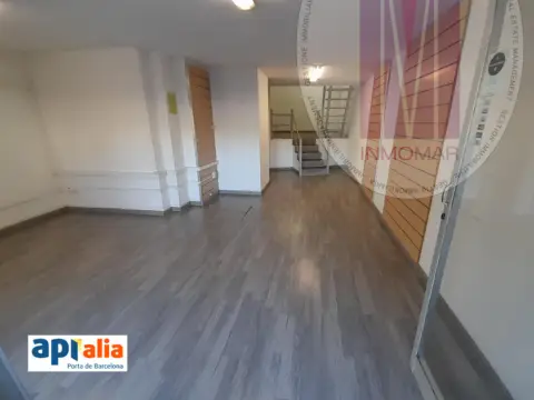 Local comercial en Avinguda del Doctor Ramón Solanich i Riera