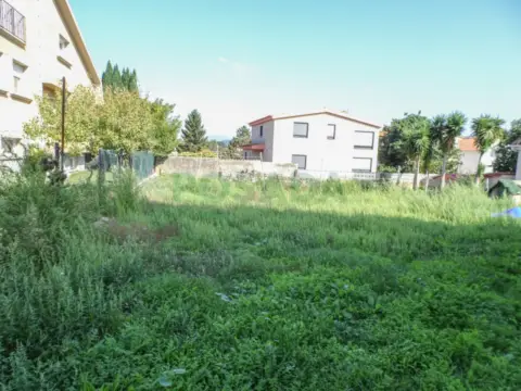 Terreno en calle de Carrasqueira