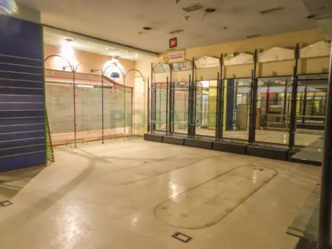 Local comercial en Plaza América