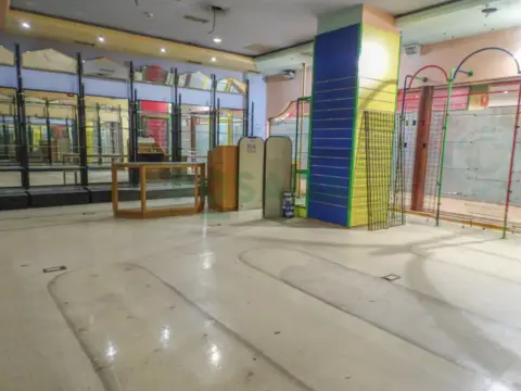 Local comercial en Plaza América