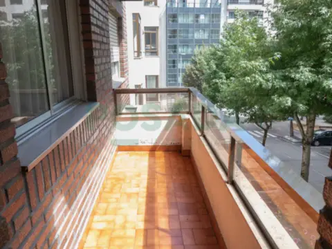 Piso en calle de Simón Bolívar