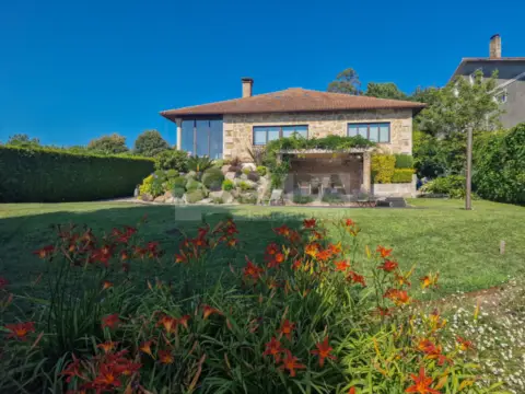 Chalet unifamiliar en Camino de los Enxidos