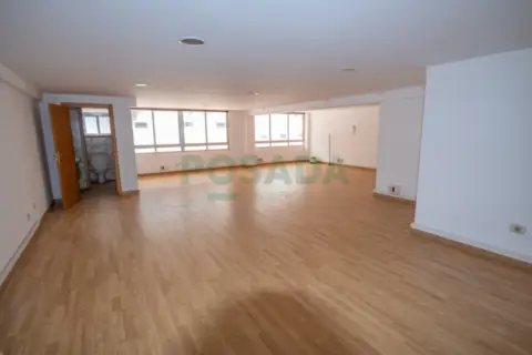 Oficina en calle de Zamora