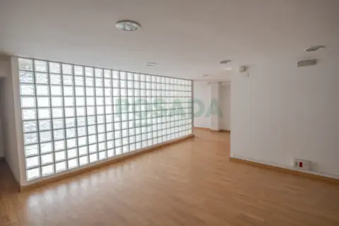 Oficina en calle de Zamora