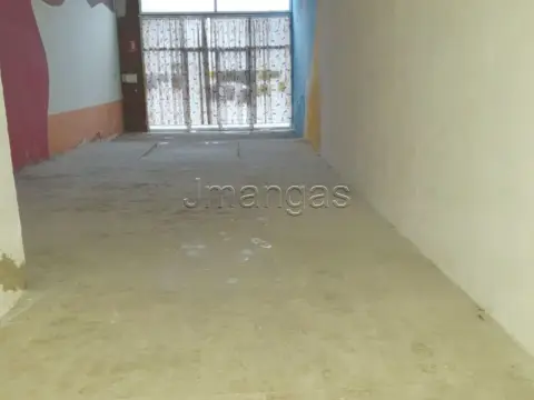 Nave comercial en calle del Corazón de Jesús