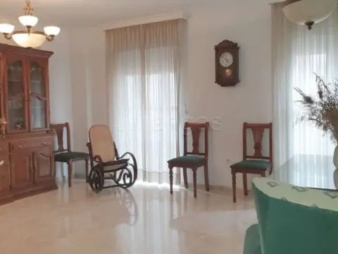 Edificio en calle de Juana de Teba