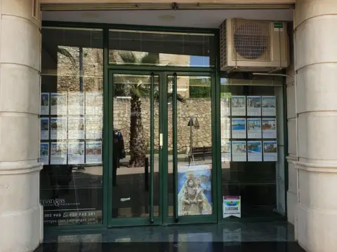 Terreno en calle del Correo Lademora