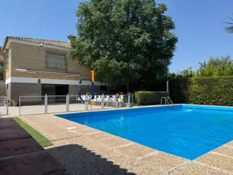 Chalet en Camino de los Poleares