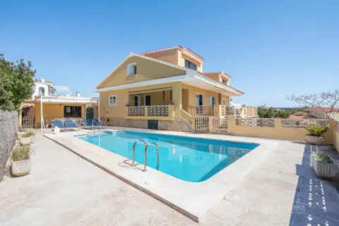Chalet en Santa Ana