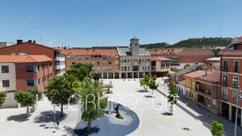 Chalet pareado en calle de la Fanega, 1