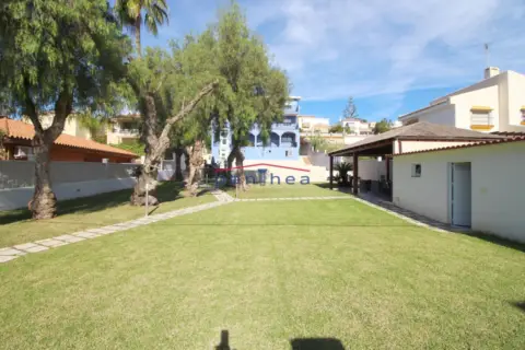 Chalet en calle de los Rosales