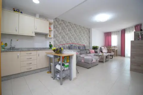 Piso en calle Torrox