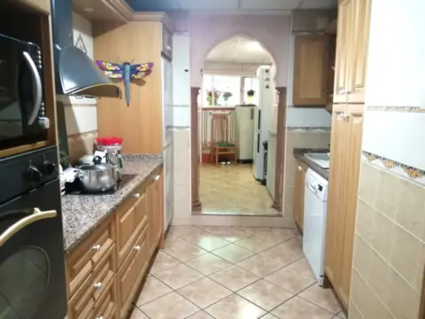 Piso en La Trinidad-Mármoles-Perchel Norte