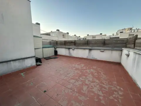 Duplex in Casco Antiguo
