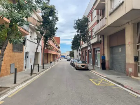 Local comercial en Carrer del Dos de Maig