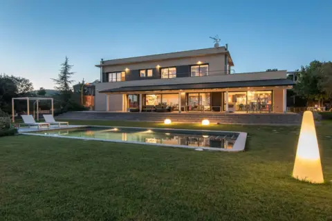 Chalet unifamiliar en Urb.Can Regassol