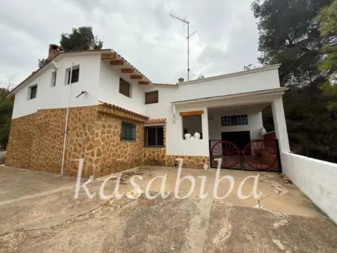 Casa rústica en Pasaje Roma, Polígono