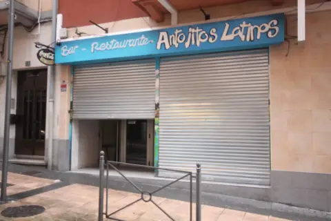 Local comercial en calle de Juan Arana, 13