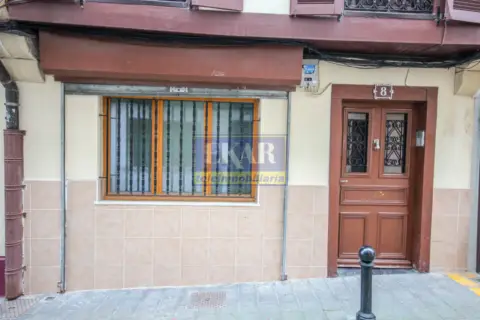 Local comercial en calle Contracalle, 8