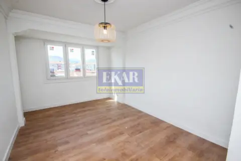 Piso en Colon Pasealekua