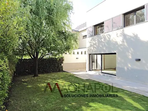 Chalet pareado en El Encinar de los Reyes