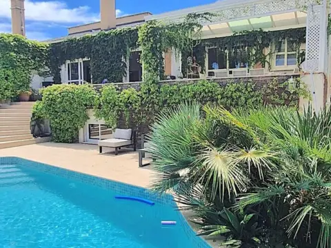 Chalet unifamiliar en La Moraleja-Próximo A Centro Comercial y Colegios