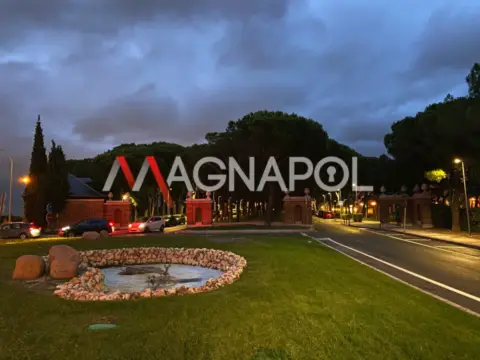 Chalet unifamiliar en Encinar de los Reyes