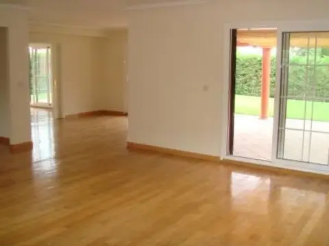 Chalet en Encinar de los Reyes