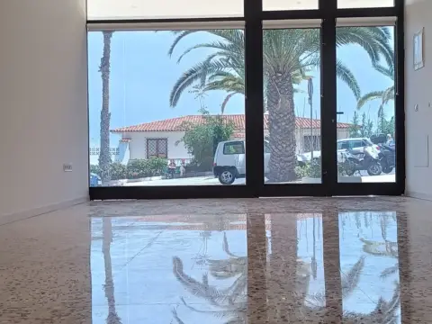 Estudio en Carretera del Botánico, 8