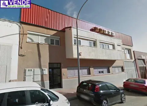 Nave industrial en Carrer de Colòmbia