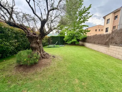 Casa pareada en Carrer de l'Estació