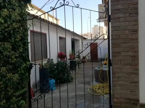 Casa unifamiliar en Carrer de Melcior de Guàrdia, 33