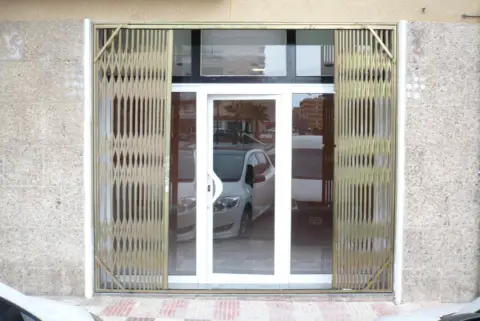 Local comercial en calle Bloc Argentina Esc C Local 1, nº 1