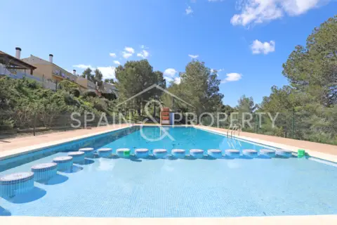 Chalet en Montserrat