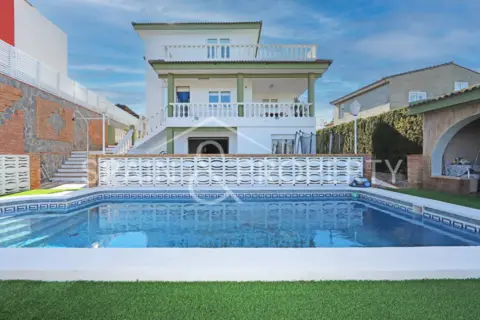 Chalet en Montserrat