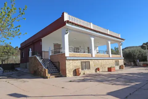 Chalet en Montserrat