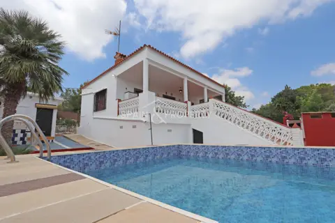 Chalet en Montserrat