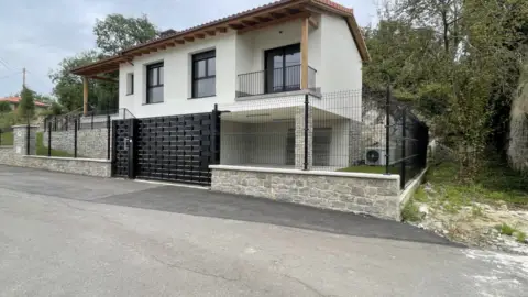 Chalet en calle Parres