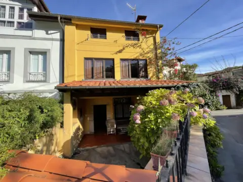 Casa en calle Naves, nº 1