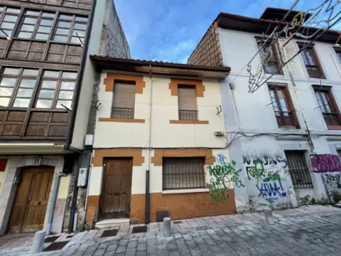 Casa en calle Cueto Alto
