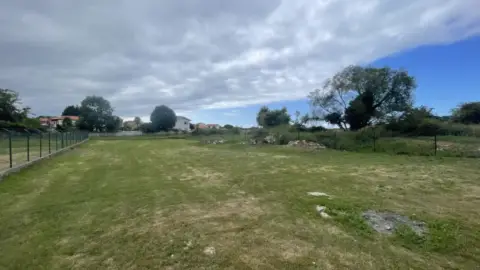 Terreno en calle Poo de Llanes, nº 1