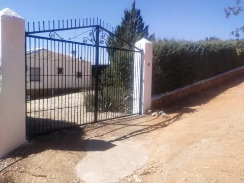 Piso en calle Urvanizacion los Henedros