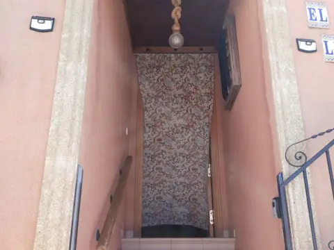 Casa rústica en calle de la Taza